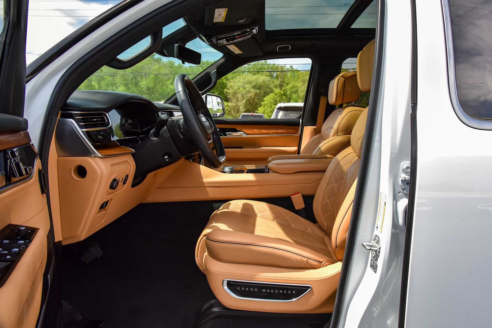 2022 Jeep Grand Wagoneer Series III