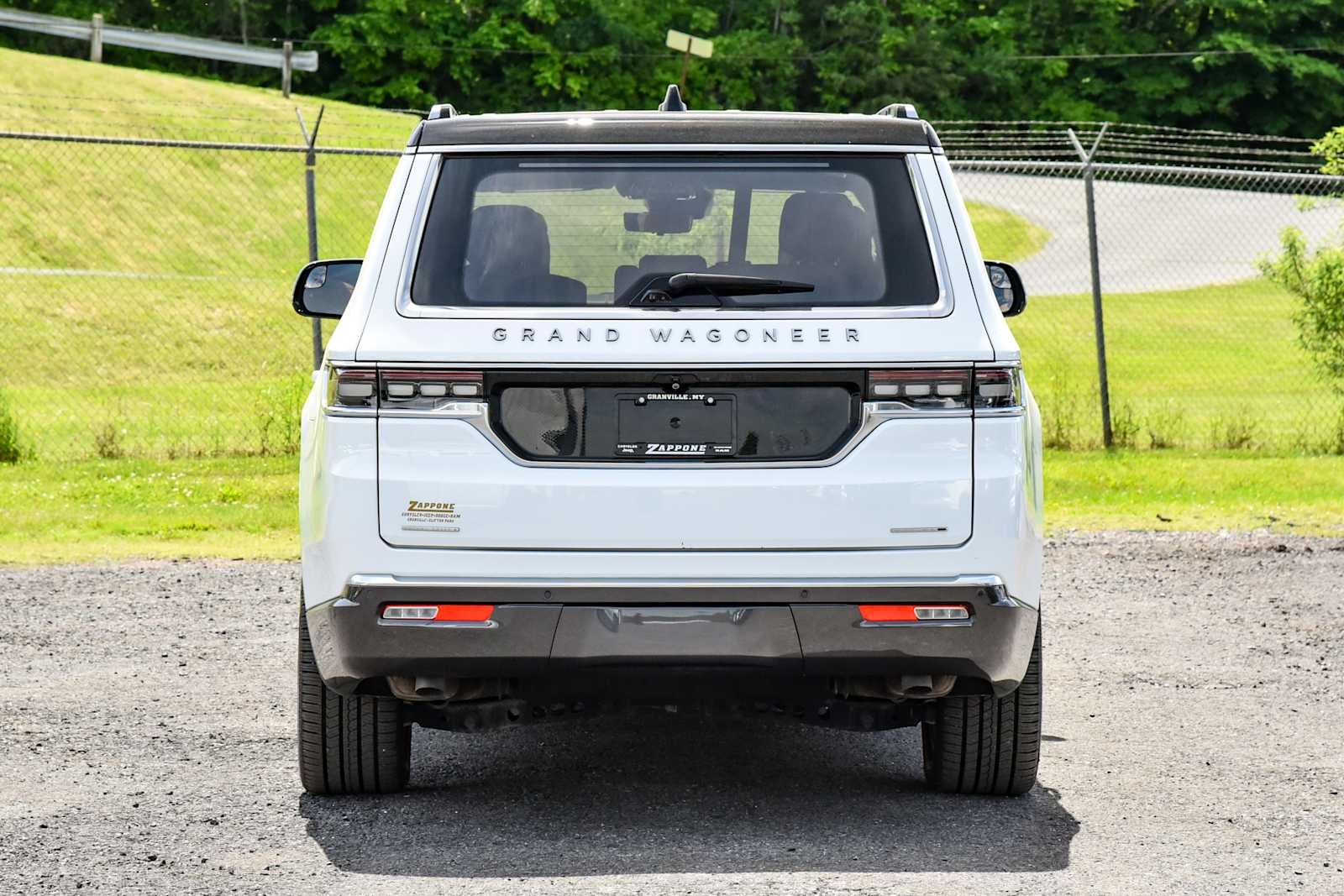 2022 Jeep Grand Wagoneer Series III