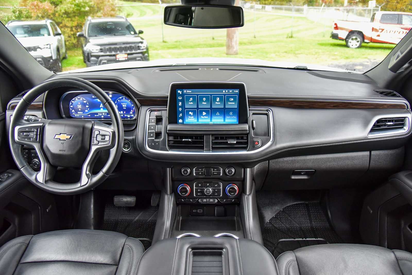 2023 Chevrolet Suburban LT