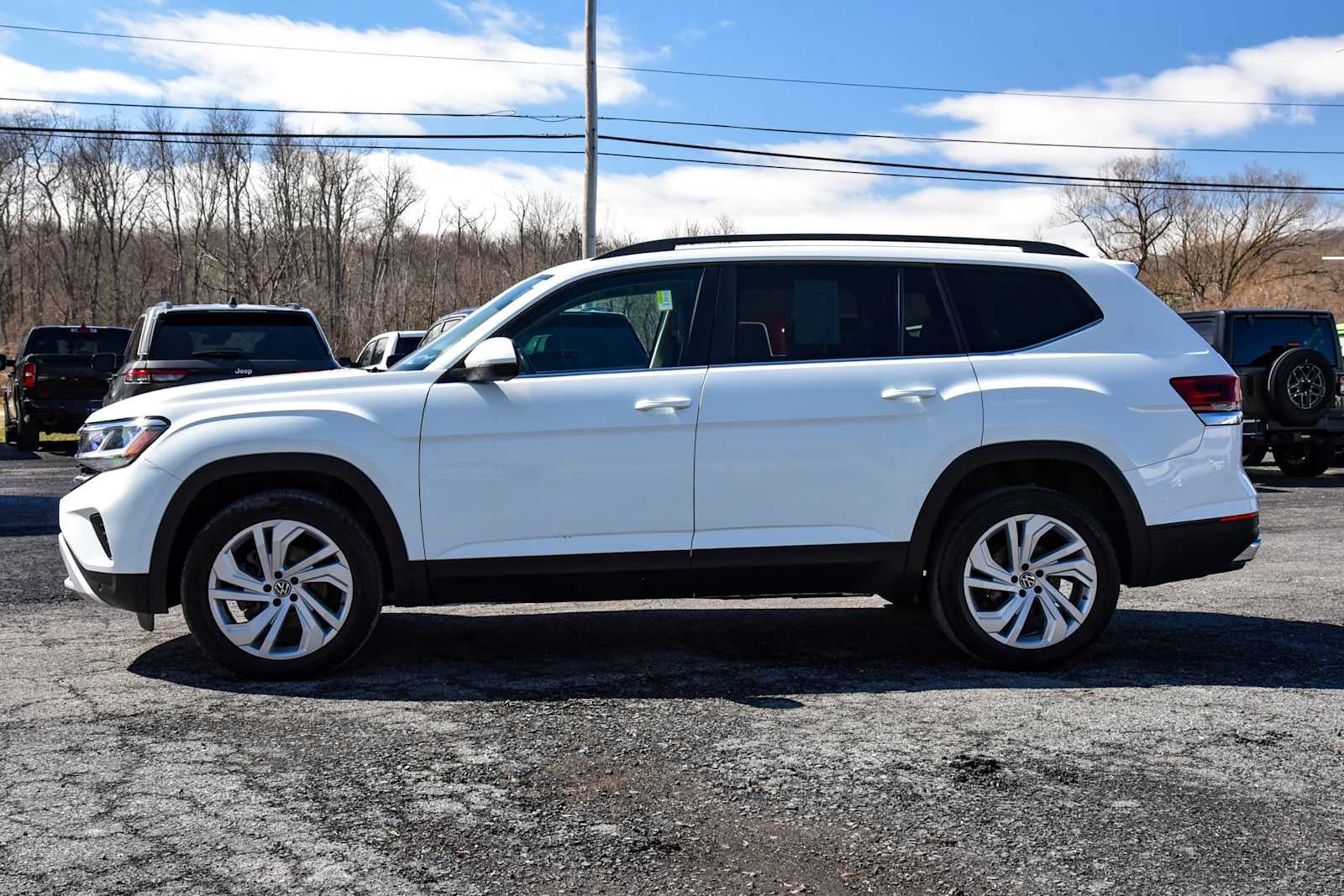 2021 Volkswagen Atlas 3.6L V6 SE w/Technology