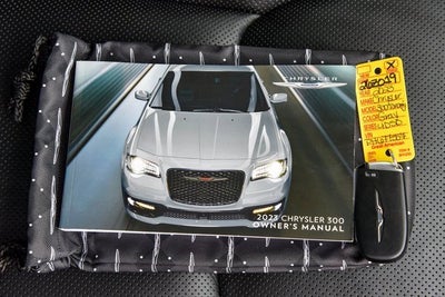 2023 Chrysler 300 Touring L