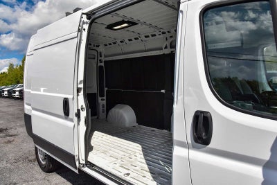 2026 RAM ProMaster Cargo Van Tradesman