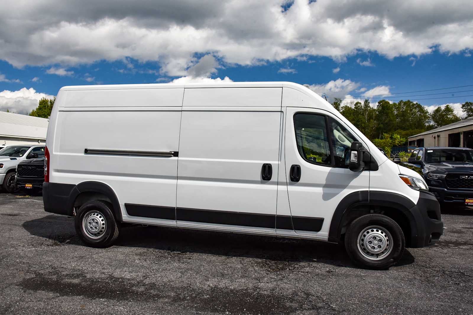 2026 RAM ProMaster Cargo Van Tradesman