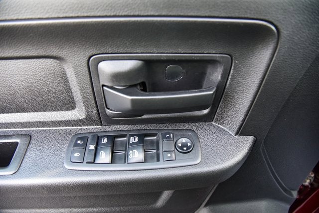 2017 RAM 1500 Express Crew Cab