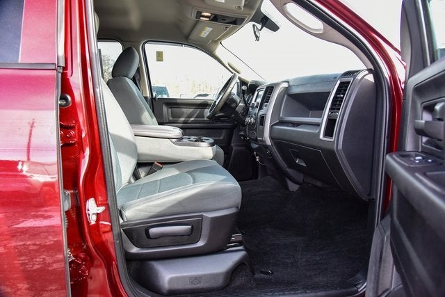 2017 RAM 1500 Express Crew Cab