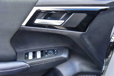 2024 Mitsubishi Outlander ES